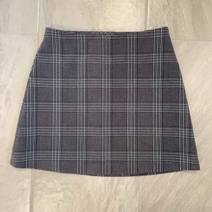 Aritzia Wilfred Dark Grey Classic Plaid Mini Skirt
